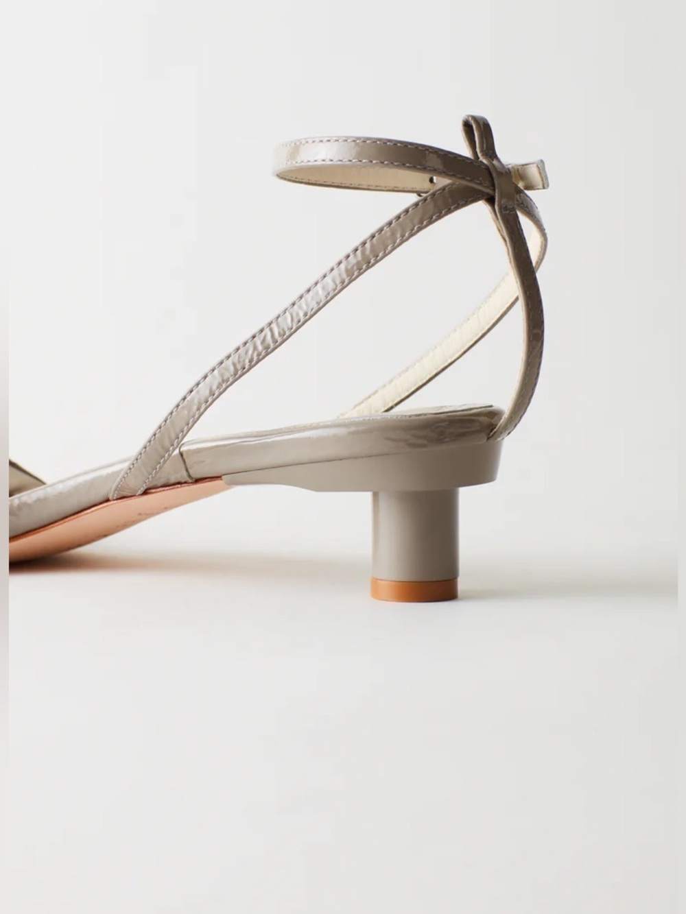 Ola Sandal - Picture 3 of 8